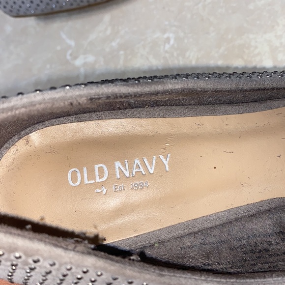 Old Navy Heels - Picture 3 of 3